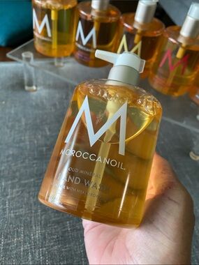 Moroccanoil Oud Mineral Handwash